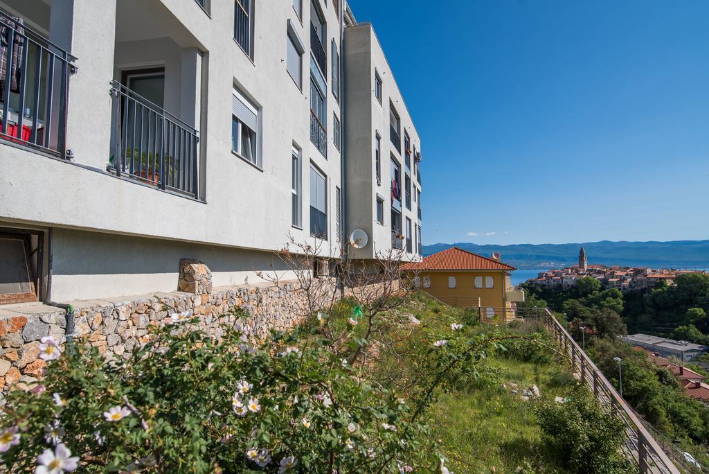 Apartman Leona Leilighet Vrbnik Eksteriør bilde